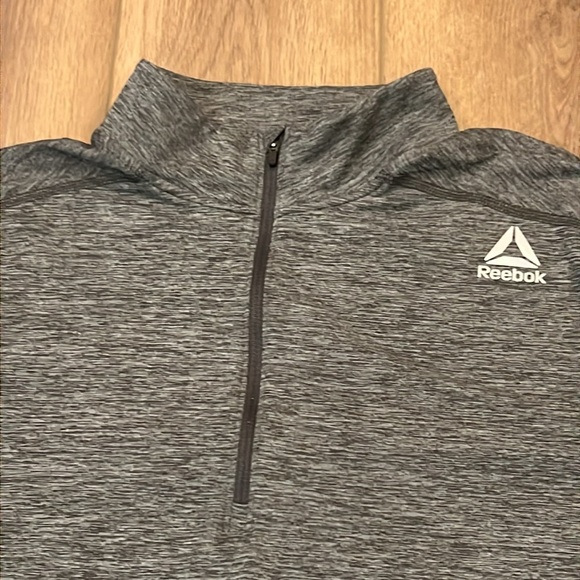Men’s Reebok Quarter Zip Gray Pullover Top XL Lightweight Outdoor Running - Picture 6 of 15